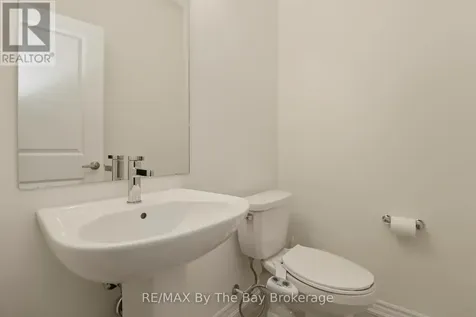 15 Beatrice Drive Wasaga Beach ON L9Z 0L3