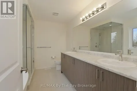 15 Beatrice Drive Wasaga Beach ON L9Z 0L3