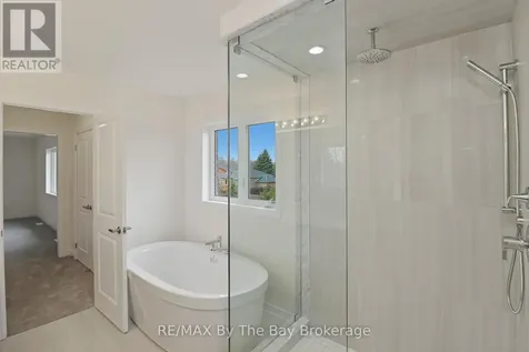 15 Beatrice Drive Wasaga Beach ON L9Z 0L3