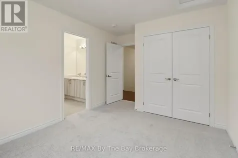 15 Beatrice Drive Wasaga Beach ON L9Z 0L3