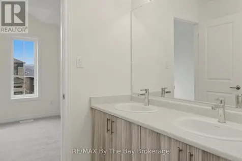 15 Beatrice Drive Wasaga Beach ON L9Z 0L3