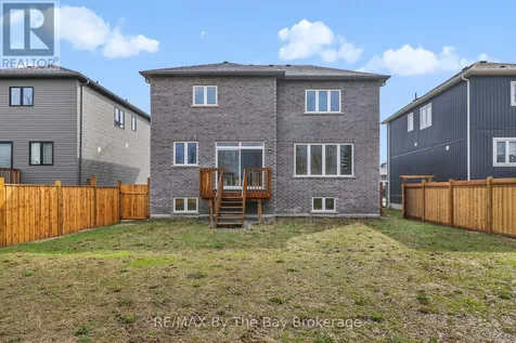 15 Beatrice Drive Wasaga Beach ON L9Z 0L3
