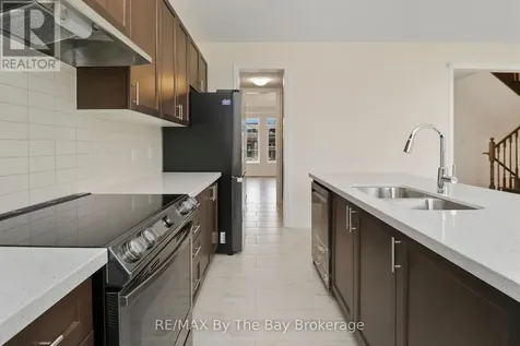 15 Beatrice Drive Wasaga Beach ON L9Z 0L3