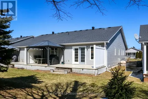 54 New York Avenue Wasaga Beach ON L9Z 3A8