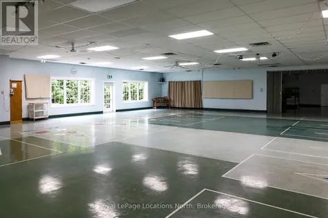 54 New York Avenue Wasaga Beach ON L9Z 3A8