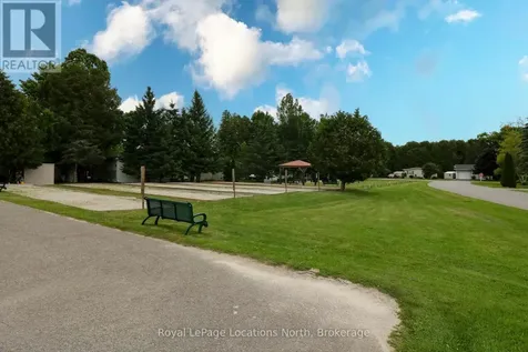 54 New York Avenue Wasaga Beach ON L9Z 3A8