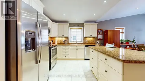 54 New York Avenue Wasaga Beach ON L9Z 3A8