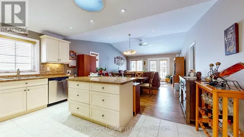 54 New York Avenue Wasaga Beach ON L9Z 3A8