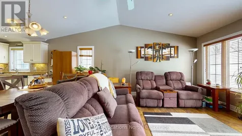 54 New York Avenue Wasaga Beach ON L9Z 3A8