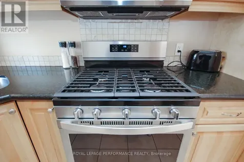 736 Cooper Street East Ottawa ON K1R 5J6