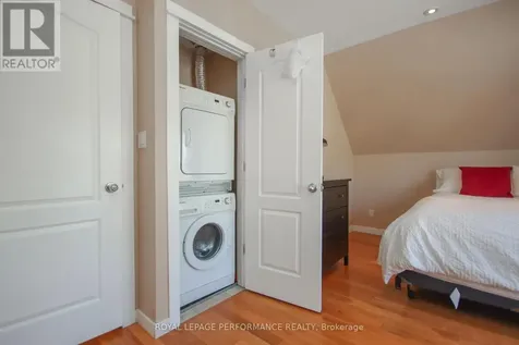 736 Cooper Street East Ottawa ON K1R 5J6