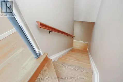 736 Cooper Street East Ottawa ON K1R 5J6