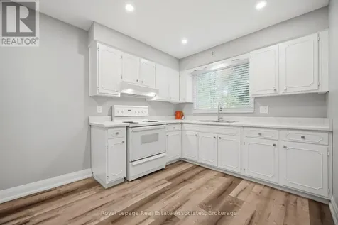 22 St James Street Brantford ON N3T 3Z6