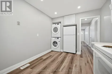22 St James Street Brantford ON N3T 3Z6