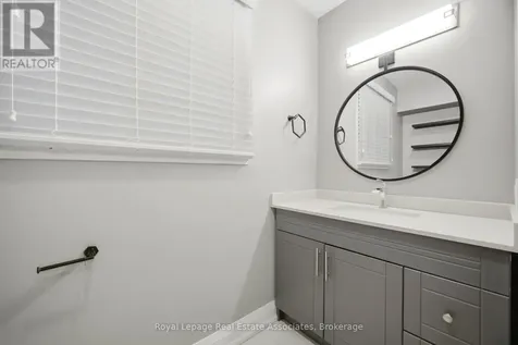 22 St James Street Brantford ON N3T 3Z6