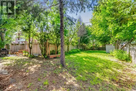 22 St James Street Brantford ON N3T 3Z6