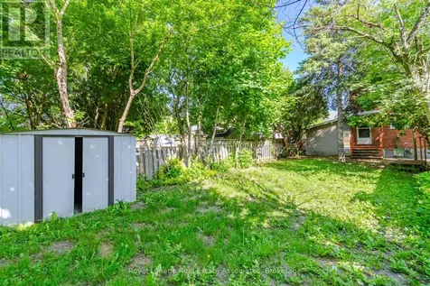 22 St James Street Brantford ON N3T 3Z6