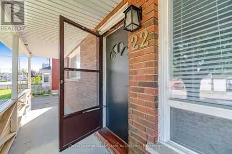 22 St James Street Brantford ON N3T 3Z6