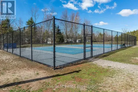42 Madawaska Trail Wasaga Beach ON L9Z 1X7