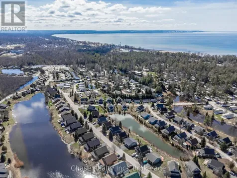 42 Madawaska Trail Wasaga Beach ON L9Z 1X7