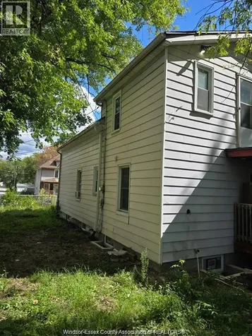 3242 Baby Street Windsor ON N9C 1K5