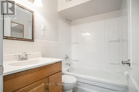539 Mcgee Street Pembroke ON K8A 6E3