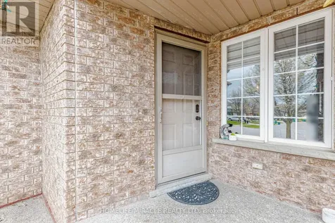 125 Hawkins Drive Cambridge ON N1T 1Z8