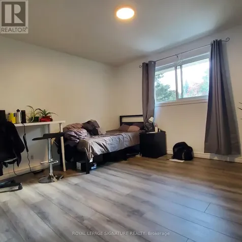 406 Tamarack Drive Waterloo ON N2L 4G6