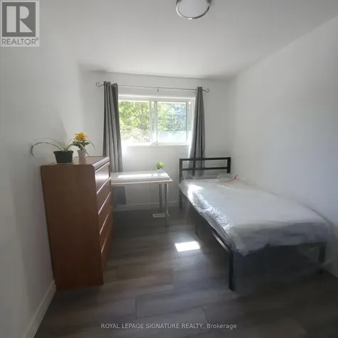 406 Tamarack Drive Waterloo ON N2L 4G6