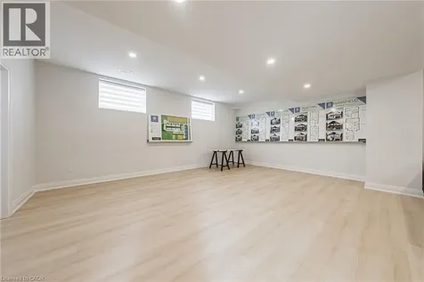 10 Kellogg Avenue Hamilton ON L0R 1W0