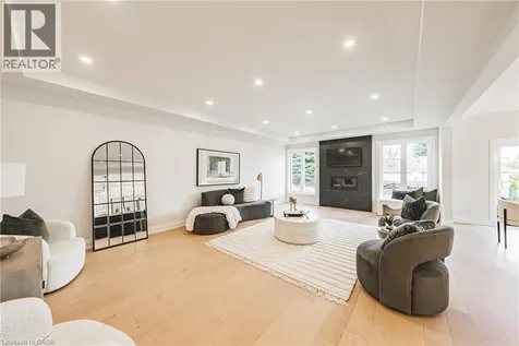 10 Kellogg Avenue Hamilton ON L0R 1W0
