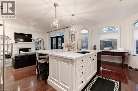 2214 Hampstead Road Oakville ON L6H 6Y9