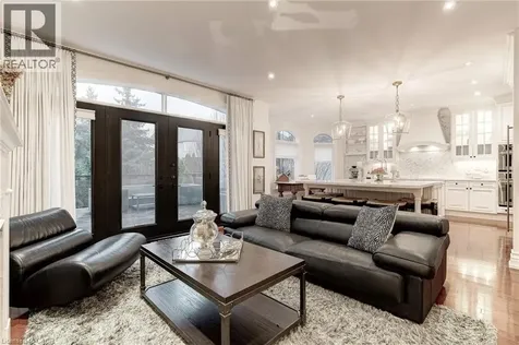 2214 Hampstead Road Oakville ON L6H 6Y9