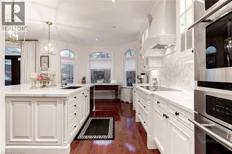 2214 Hampstead Road Oakville ON L6H 6Y9