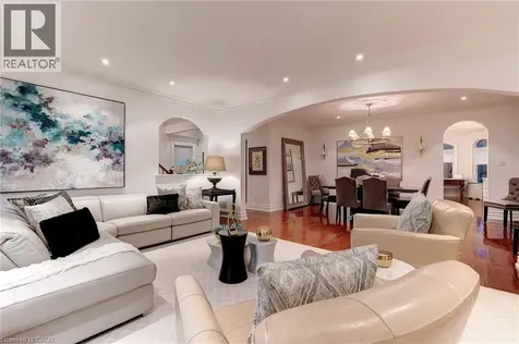 2214 Hampstead Road Oakville ON L6H 6Y9