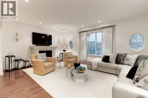 2214 Hampstead Road Oakville ON L6H 6Y9