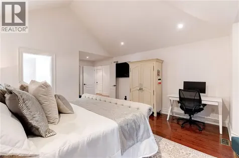 2214 Hampstead Road Oakville ON L6H 6Y9