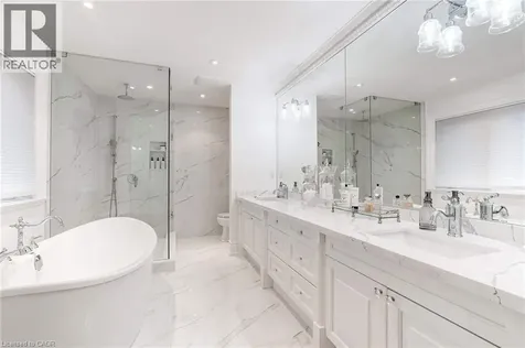 2214 Hampstead Road Oakville ON L6H 6Y9