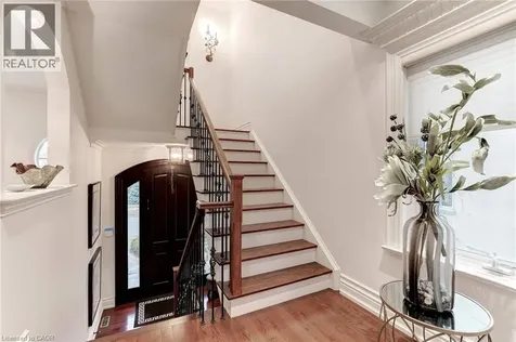 2214 Hampstead Road Oakville ON L6H 6Y9