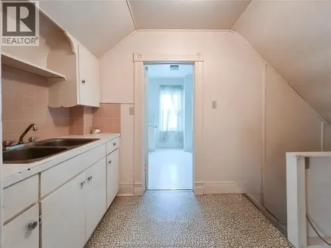 34 Park Avenue West Chatham ON N7M 1V9