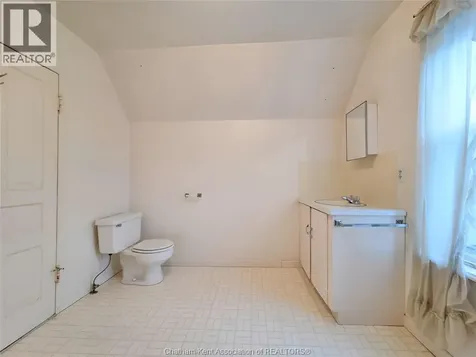 34 Park Avenue West Chatham ON N7M 1V9