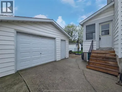 34 Park Avenue West Chatham ON N7M 1V9