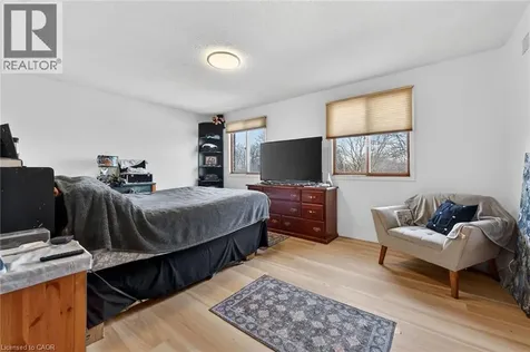 249 Lloyminn Avenue Ancaster ON L9G 4C4