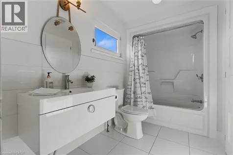 1887 Dominion Road Ridgeway ON L0S 1N0