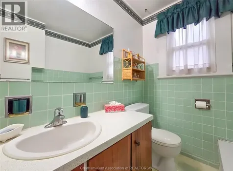 34 Park Avenue West Chatham ON N7M 1V9