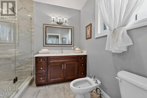 3019 Sandy Cove Drive Innisfil ON L9S 2K1