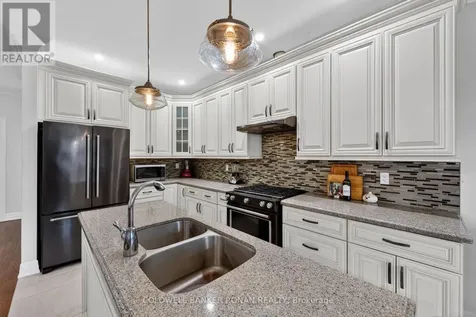 3019 Sandy Cove Drive Innisfil ON L9S 2K1