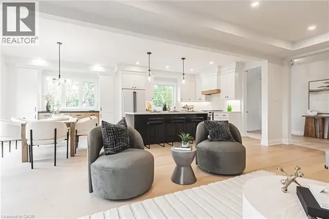 9 Kellogg Avenue Hamilton ON L0R 1W0