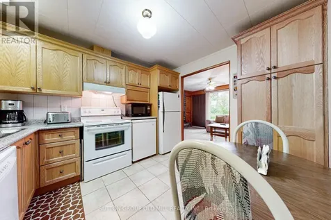 42 55th Street South Wasaga Beach ON L9Z 1W9