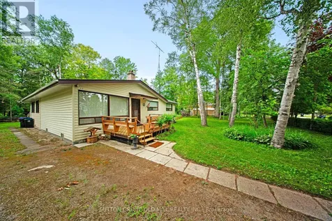 42 55th Street South Wasaga Beach ON L9Z 1W9